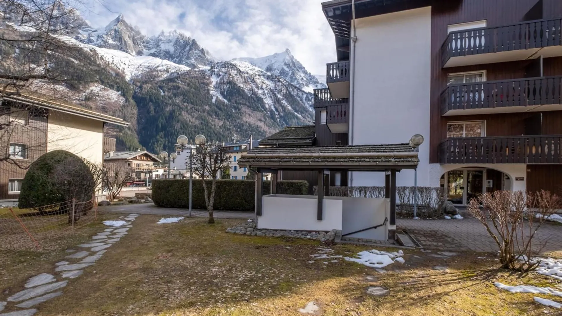 Beautiful 50M With 2 Balconies And Mountain View Apartment Chamonix 0*,  France